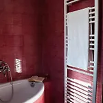 Nyaraló House *