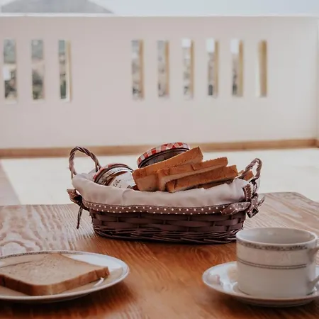Nyaraló House *